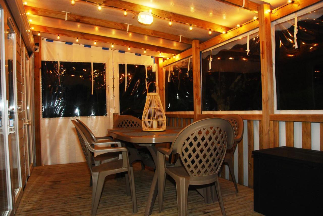 Mobilhome 2Ch Climatise-Terrasse Fermee-4 Velos-Camping 4 Etoiles Les Charmettes Les Mathes Exteriér fotografie