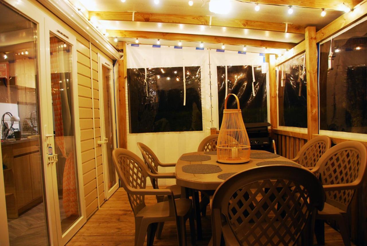 Mobilhome 2Ch Climatise-Terrasse Fermee-4 Velos-Camping 4 Etoiles Les Charmettes Les Mathes Exteriér fotografie