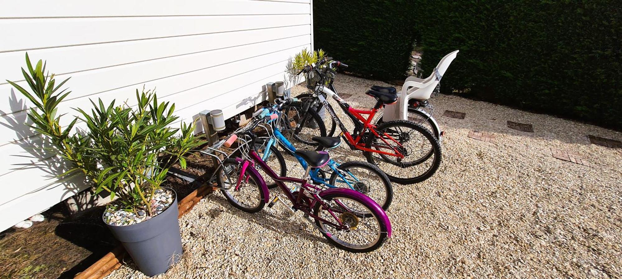 Mobilhome 2Ch Climatise-Terrasse Fermee-4 Velos-Camping 4 Etoiles Les Charmettes Les Mathes Exteriér fotografie